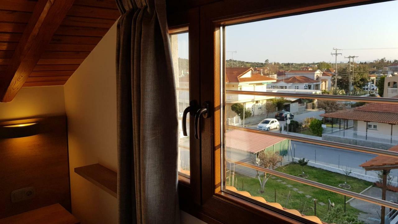 Golden Attic Apartamento Néa Ródha Exterior foto